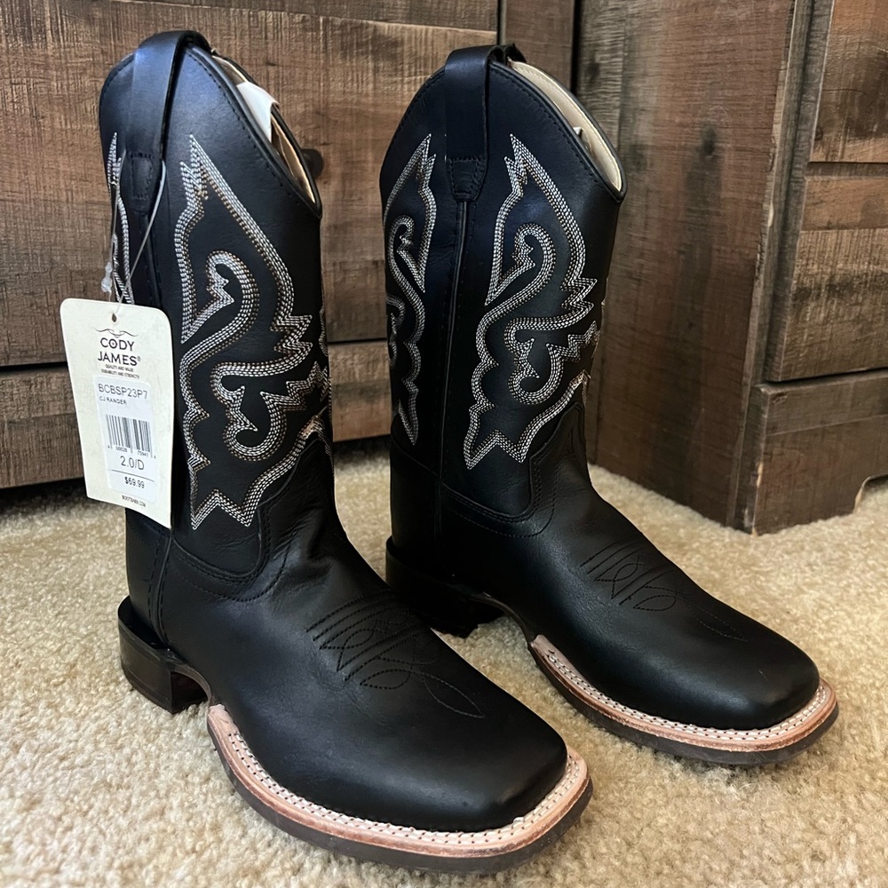 NWT Cody James Boys’ Western Boots
